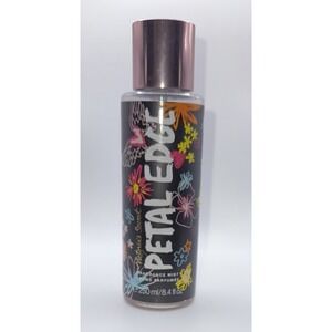 Victoria's Secret‎ Petal Edge Fragrance Mist 8.4 Fluid Oz. 75% Full In Pic